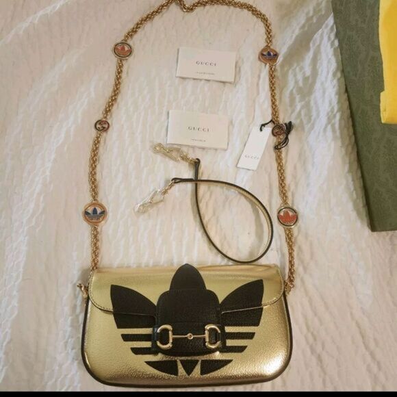 BNIB GUCCI x ADIDAS Gold Metallic Leather Handbag Authenticated# 72272200 $4200 - Picture 1 of 14